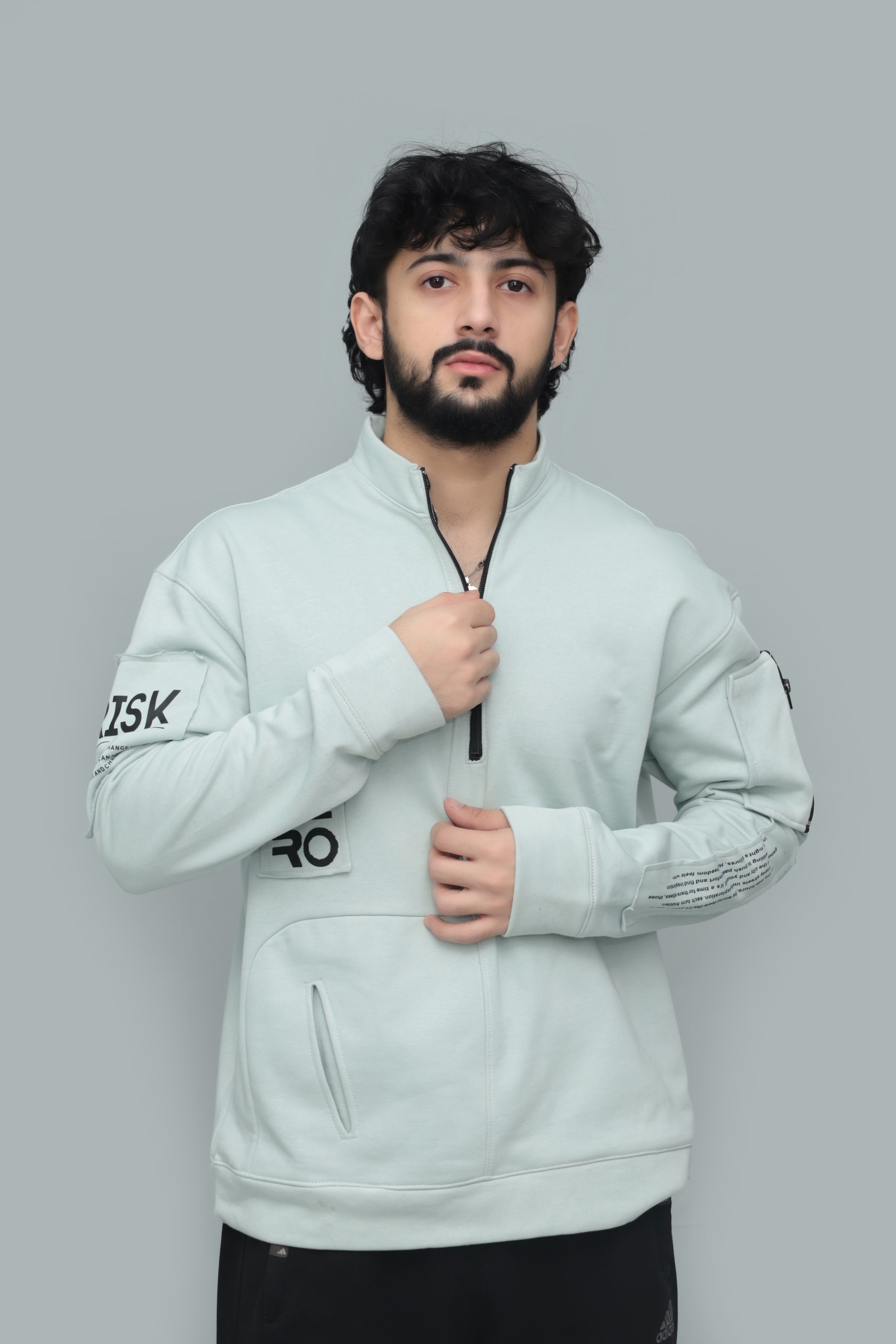 Unisex Ice Gray Quarter‑Zip Oversized Sweatshirt – 320 GSM Heavy Fleece | HANGLOOM